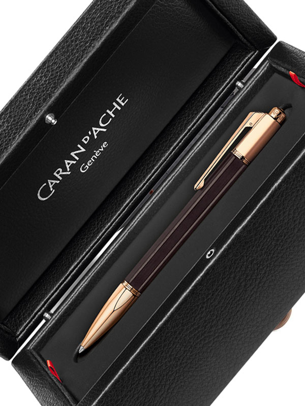 For Sophisticated Men: Ebony Wood and Rose Gold Pen
