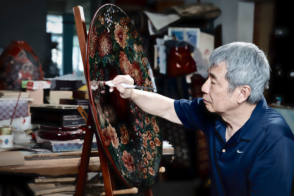 The Beauty of Lacquer Painting