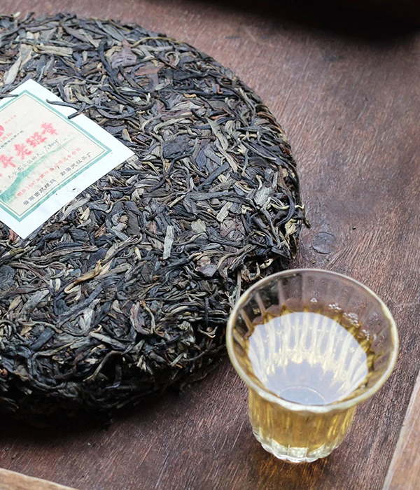 Eastern Leaves Pu'er Kings and Queens Tastebox