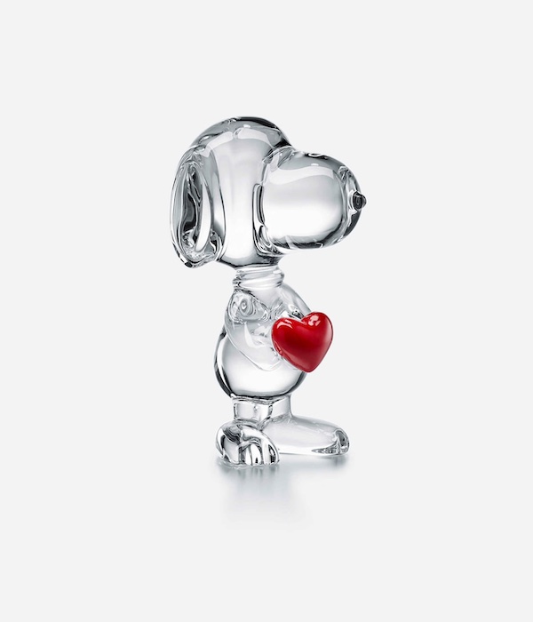 Baccarat Snoopy Holding Heart