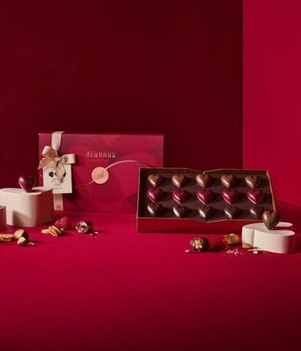 Neuhaus Chocolate Love Letter Box