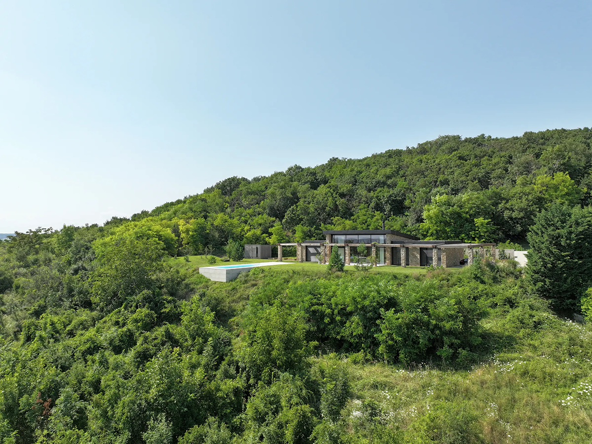 Sustainable Mountain Home-2